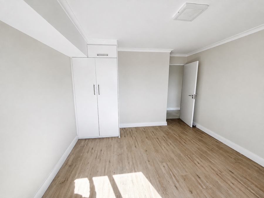 2 Bedroom Property for Sale in Zonnebloem Western Cape